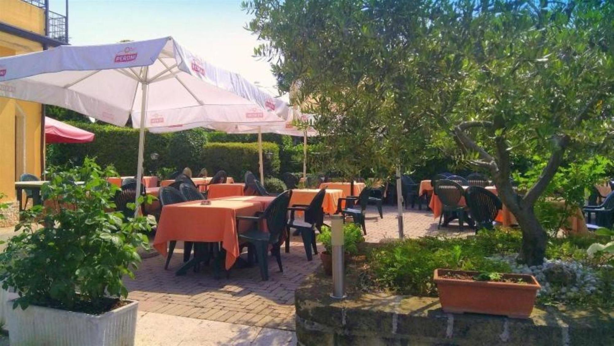 Apartamento Casa Sant Elena Id15675 Peschiera del Garda Exterior foto